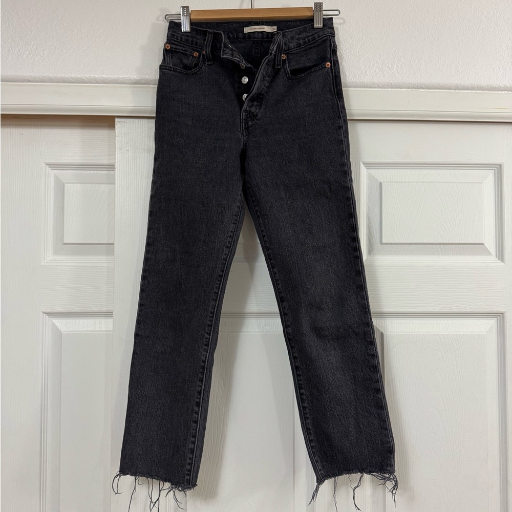 Levi's Black wedgie Straight Leg Jeans with Frayed Hem